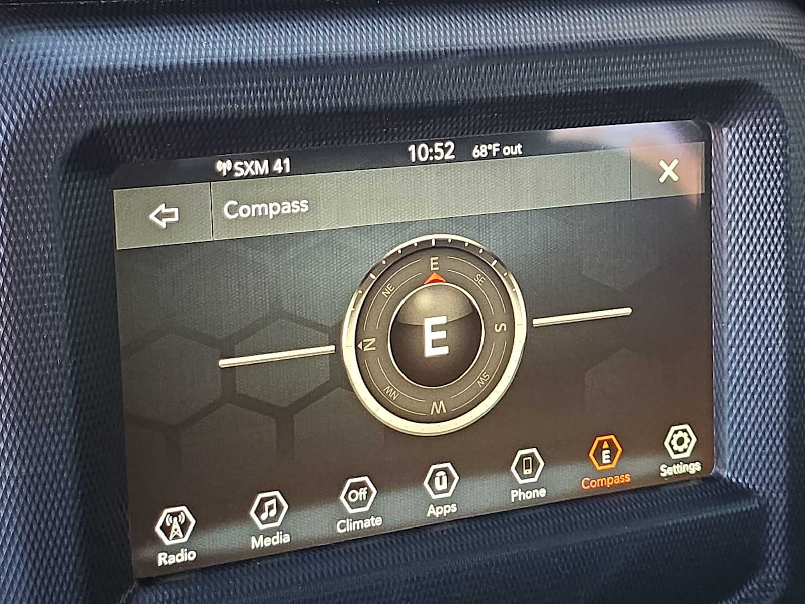 Thumbnail: 2020 Jeep Gladiator - 26