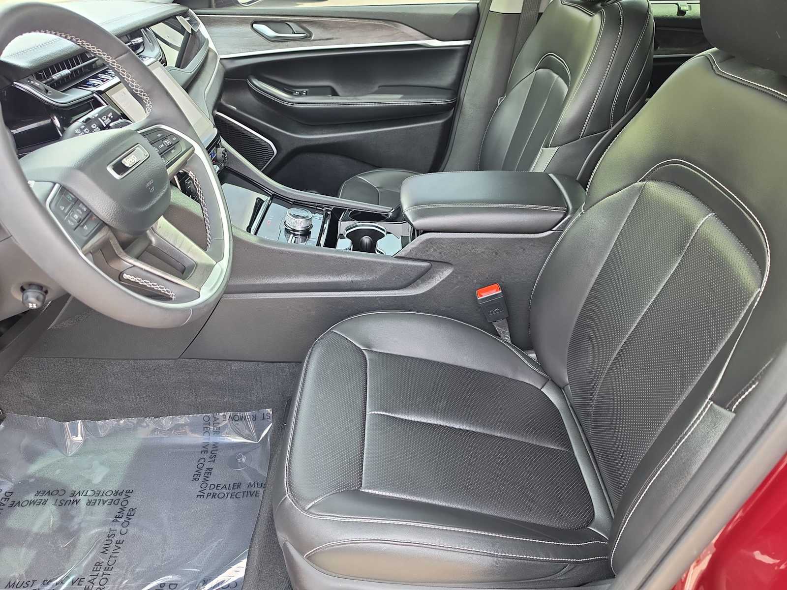 Thumbnail: 2023 Jeep Grand Cherokee - 15