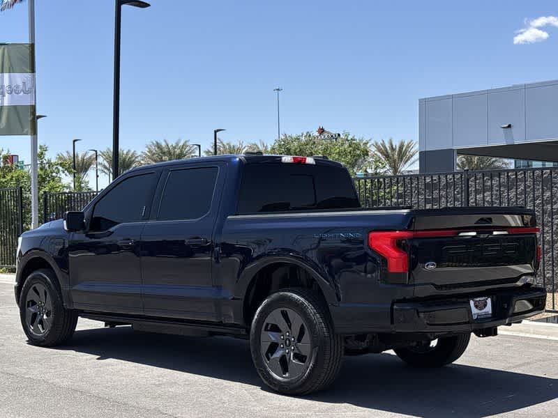 2023 Ford F-150 Lightning Lariat 6