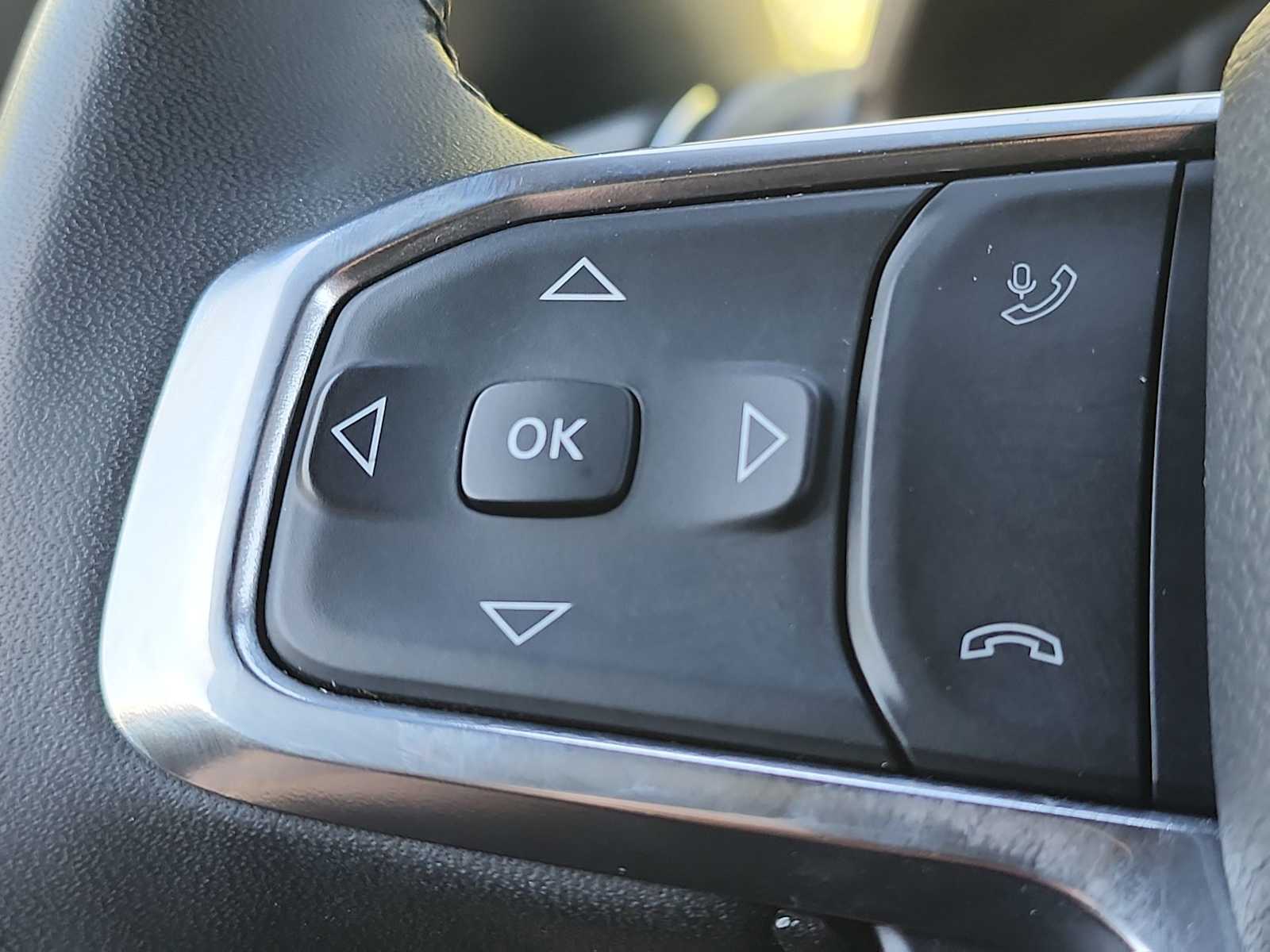 Thumbnail: 2025 RAM 1500 - 28