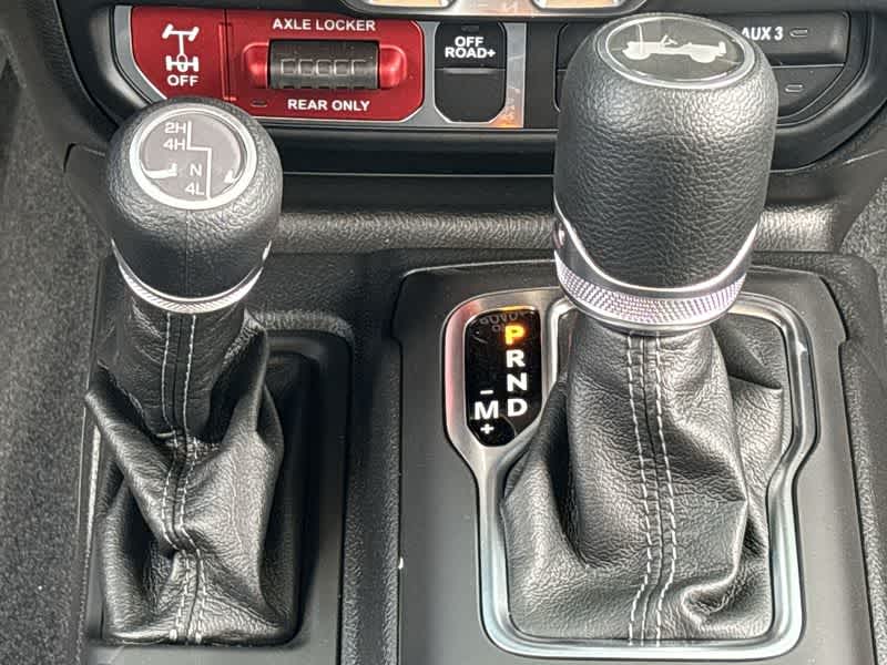 Thumbnail: 2025 Jeep Wrangler - 21