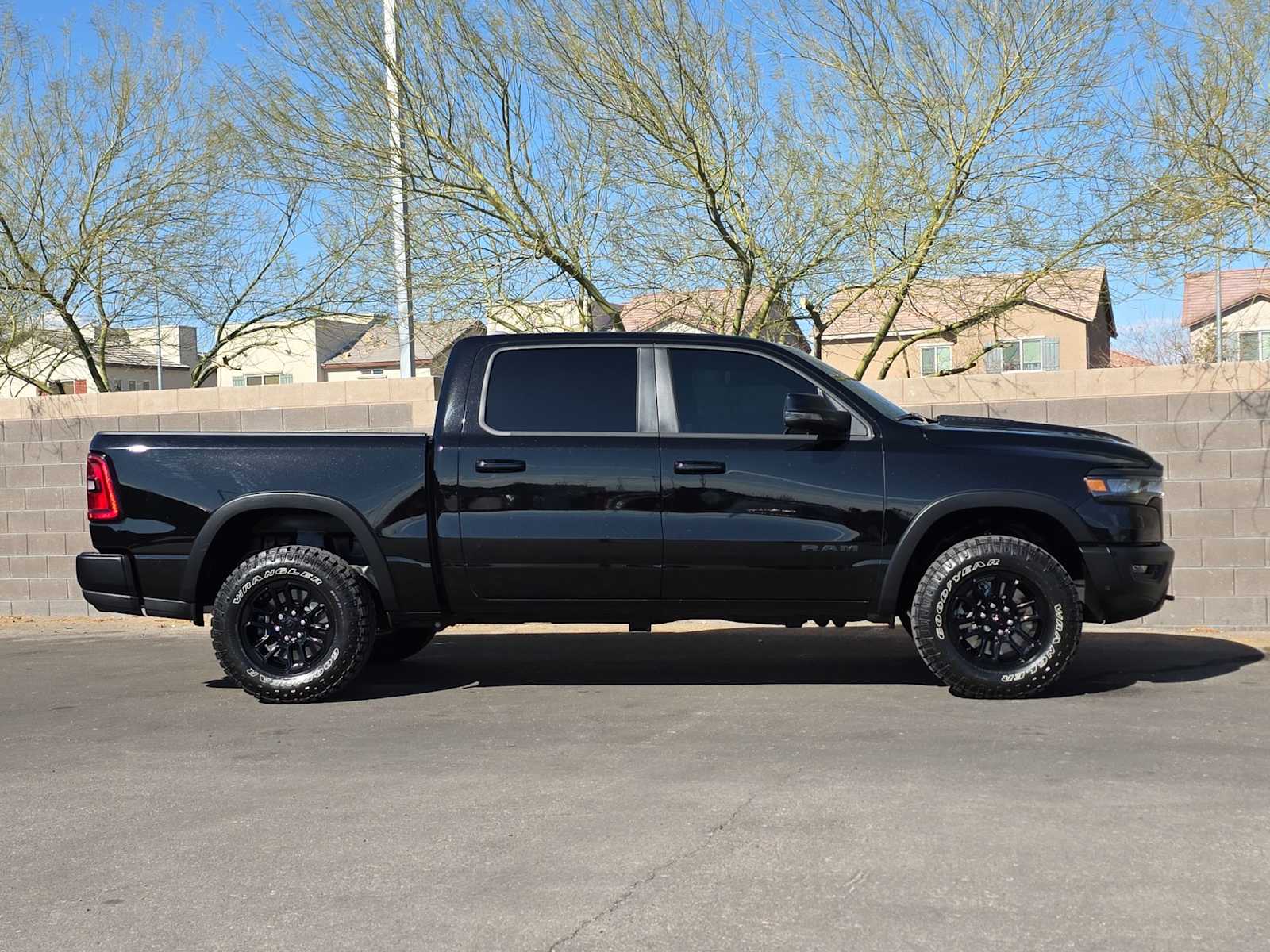 Thumbnail: 2025 RAM 1500 - 10