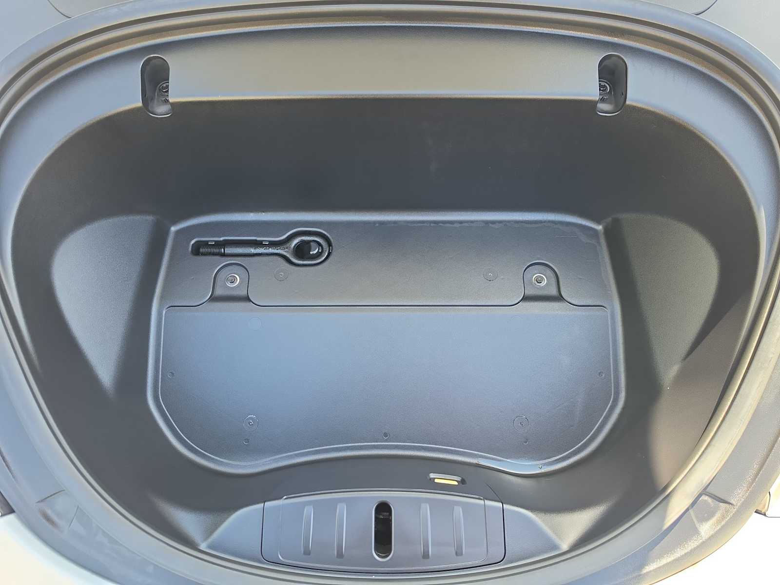 Thumbnail: 2020 Tesla Model 3 - 13