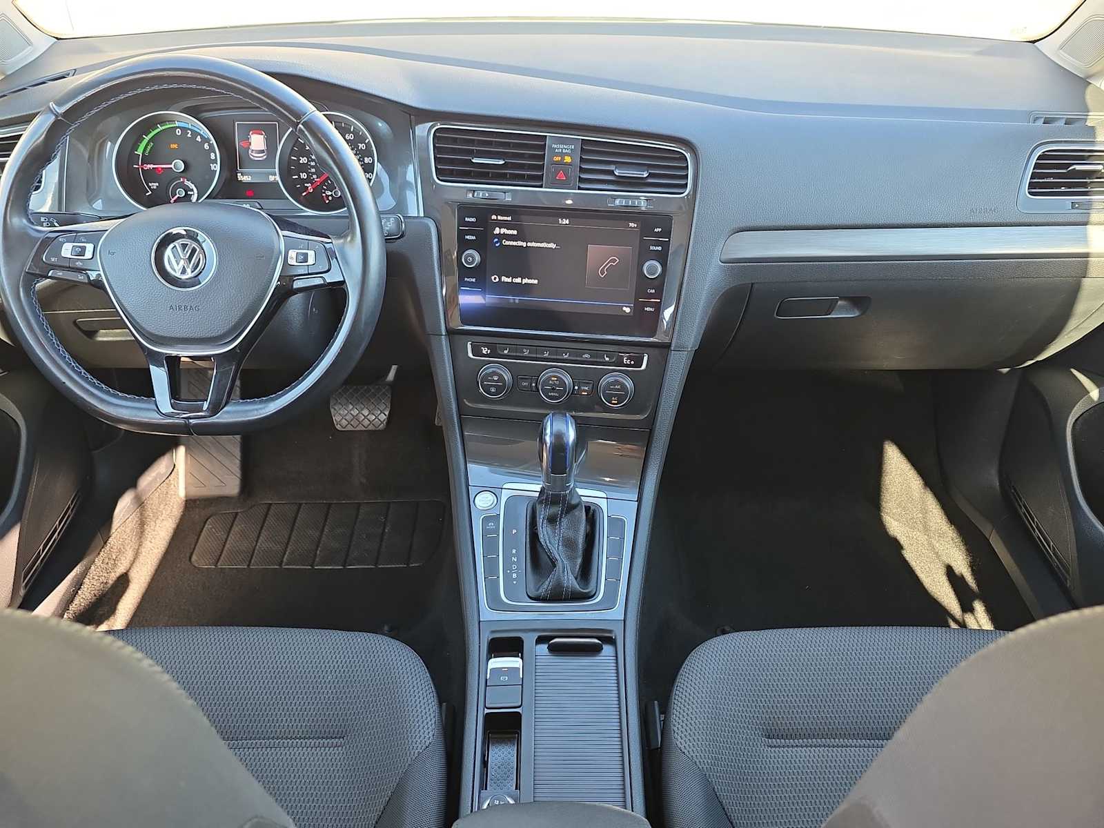 Thumbnail: 2019 Volkswagen e-Golf - 14