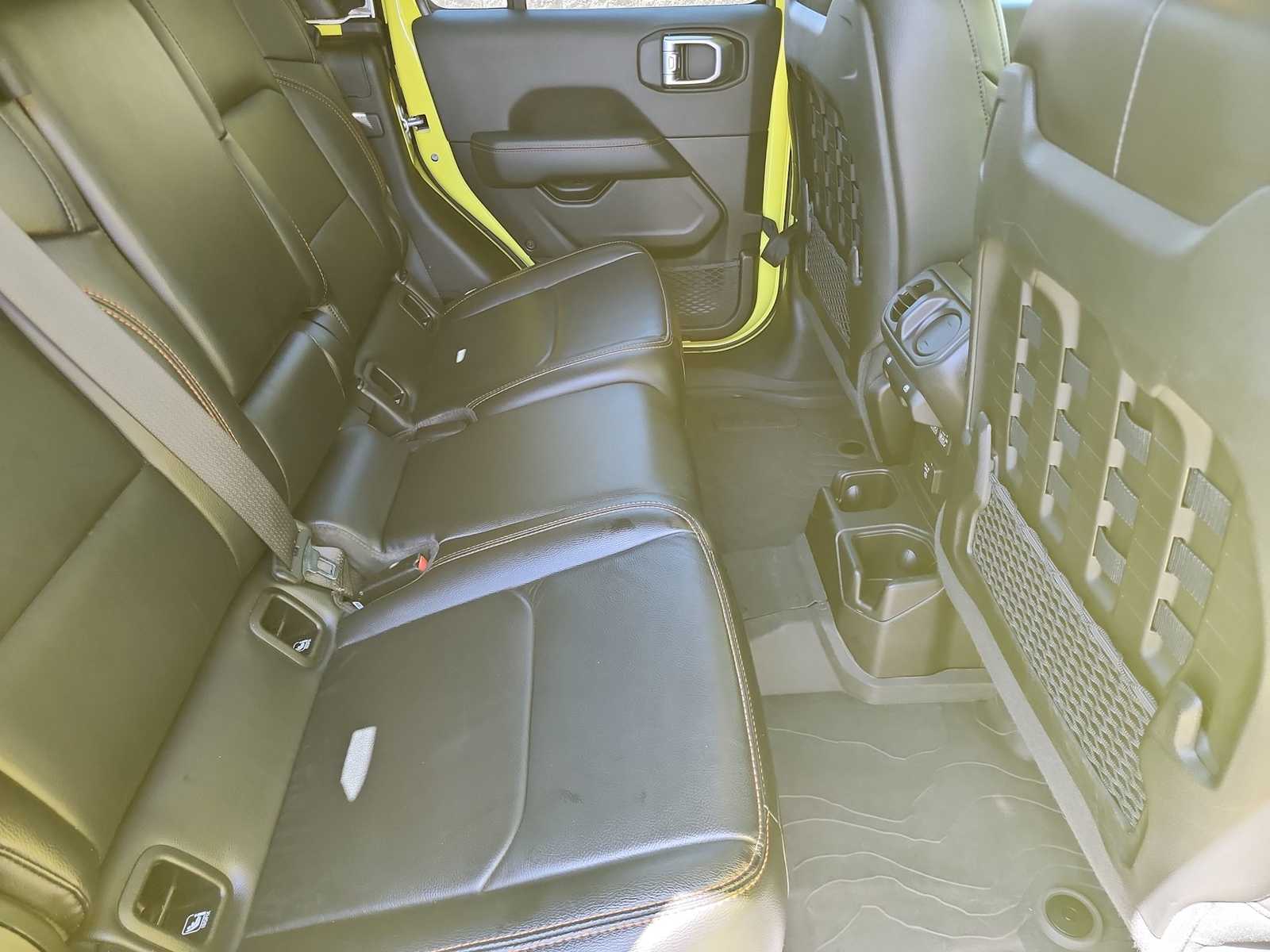 Thumbnail: 2023 Jeep Gladiator - 17