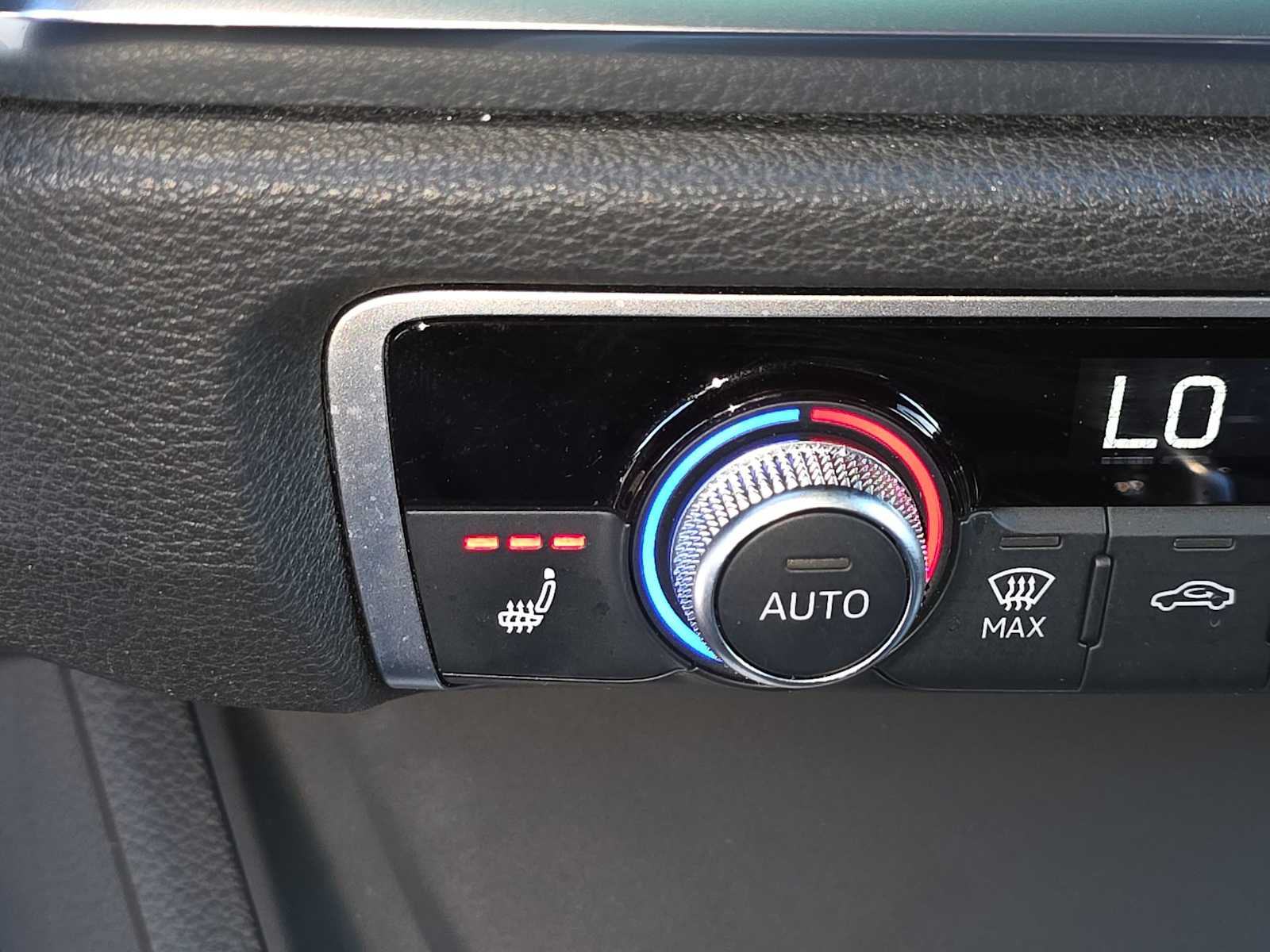 Thumbnail: 2025 Audi Q3 - 29