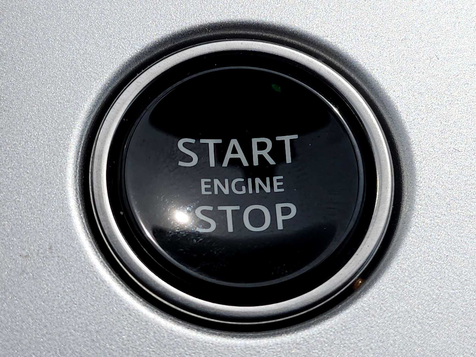 Thumbnail: 2025 Land Rover Range Rover - 24