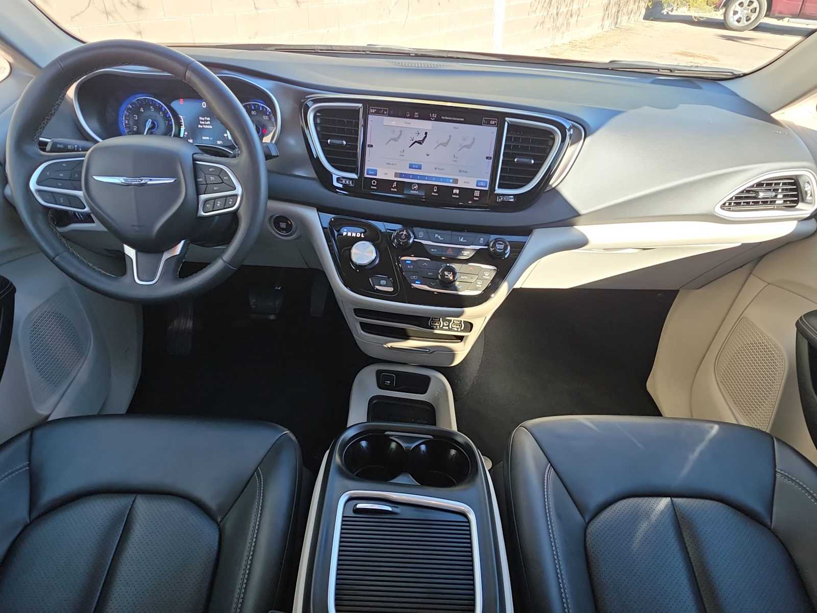 Thumbnail: 2024 Chrysler Pacifica - 14