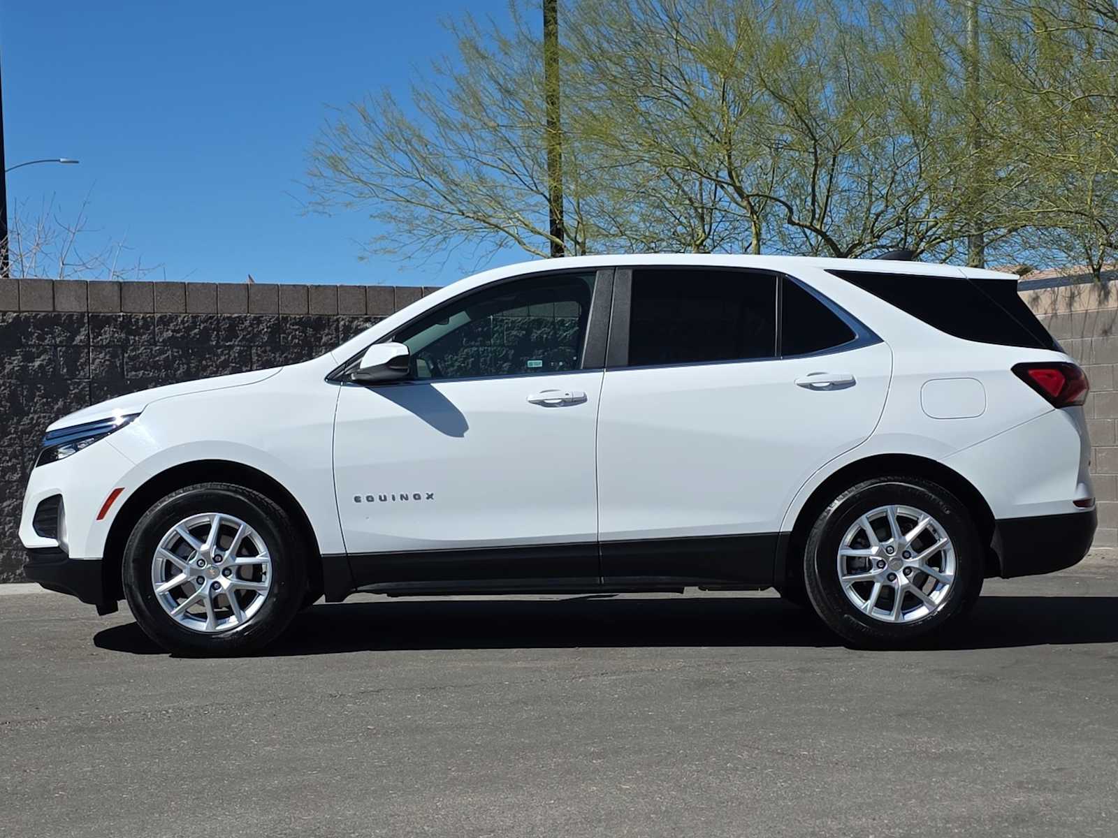 Thumbnail: 2024 Chevrolet Equinox - 6