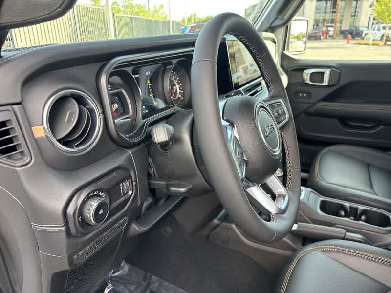 Thumbnail: 2025 Jeep Wrangler - 10