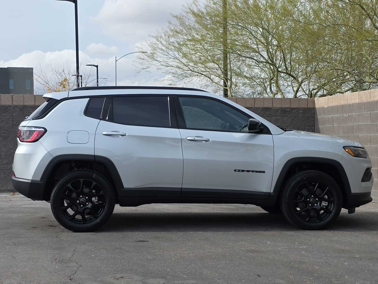 Thumbnail: 2026 Jeep Compass - 9
