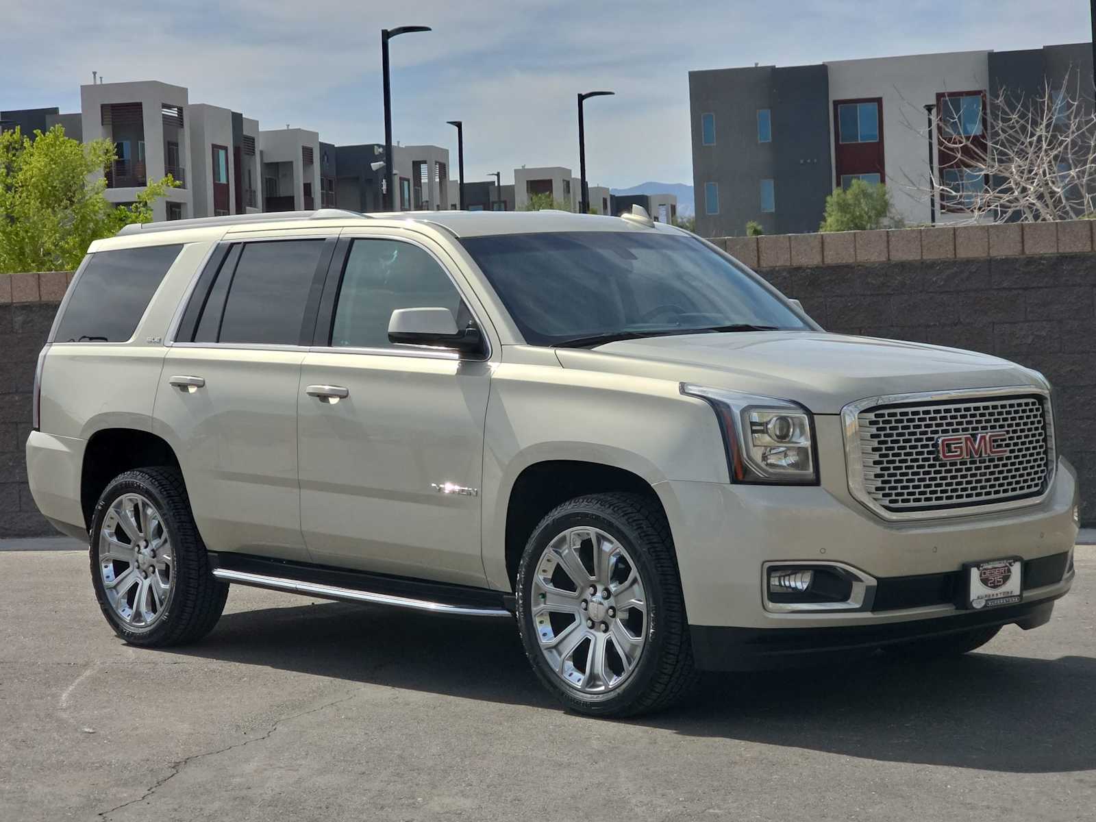 Thumbnail: 2017 GMC Yukon - 3
