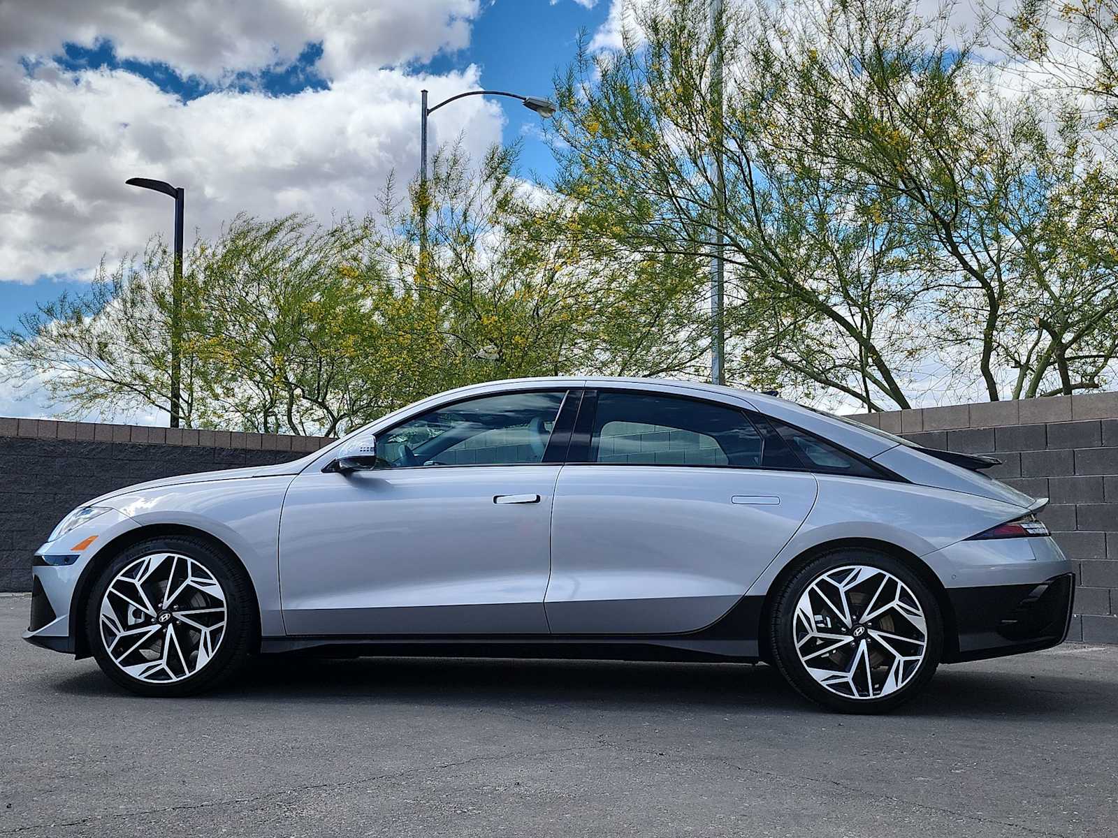 Thumbnail: 2024 Hyundai Ioniq 6 - 6