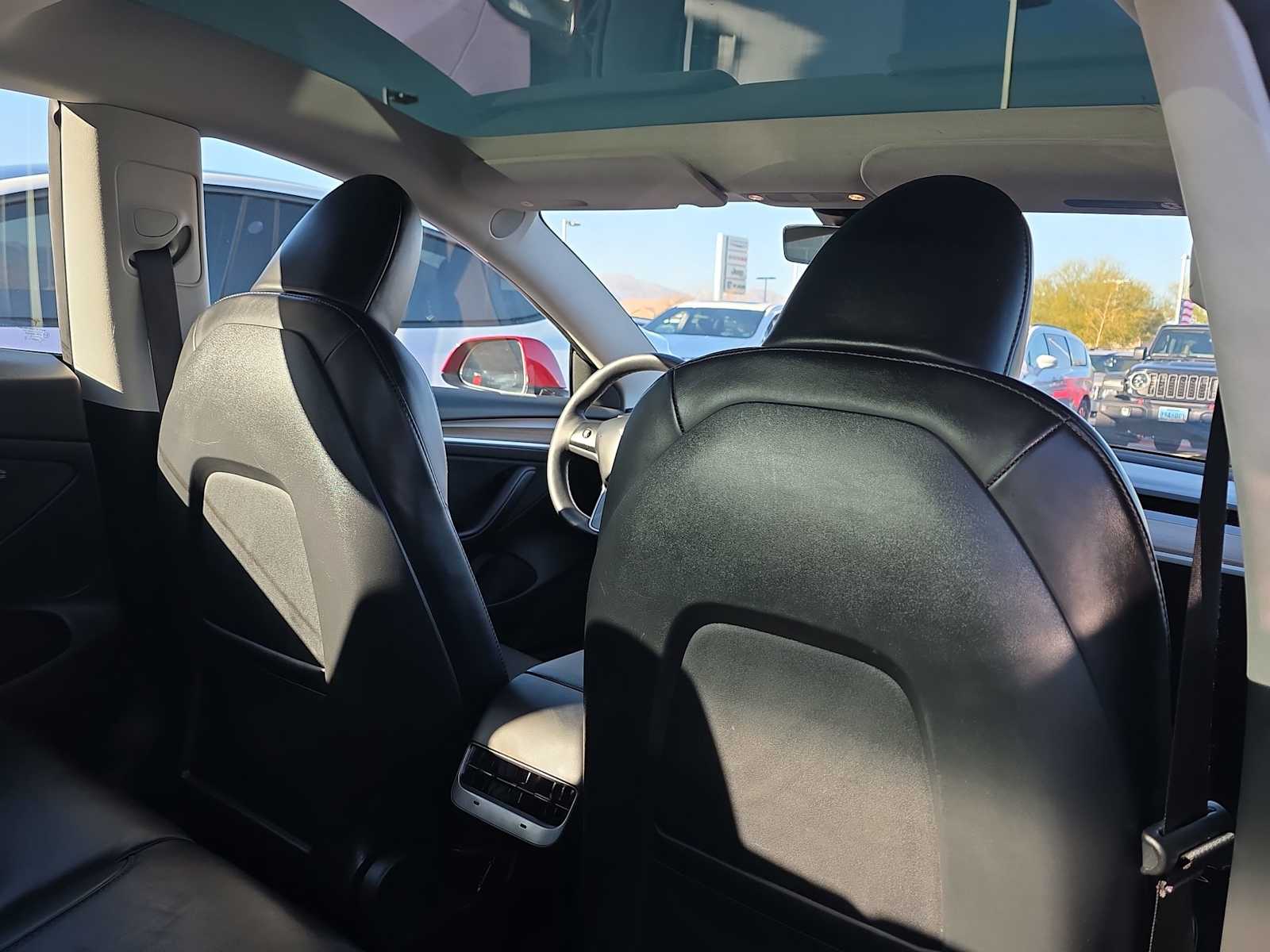 Thumbnail: 2023 Tesla Model 3 - 16