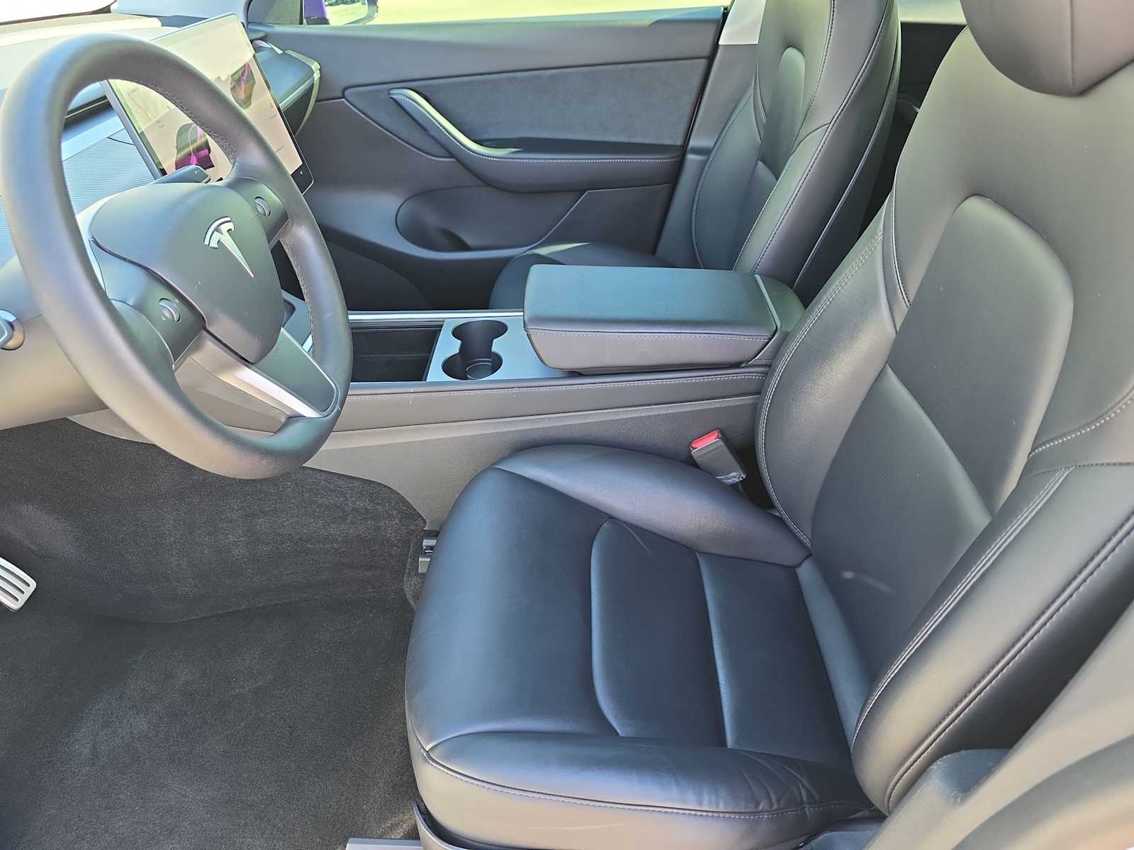 Thumbnail: 2022 Tesla Model Y - 13