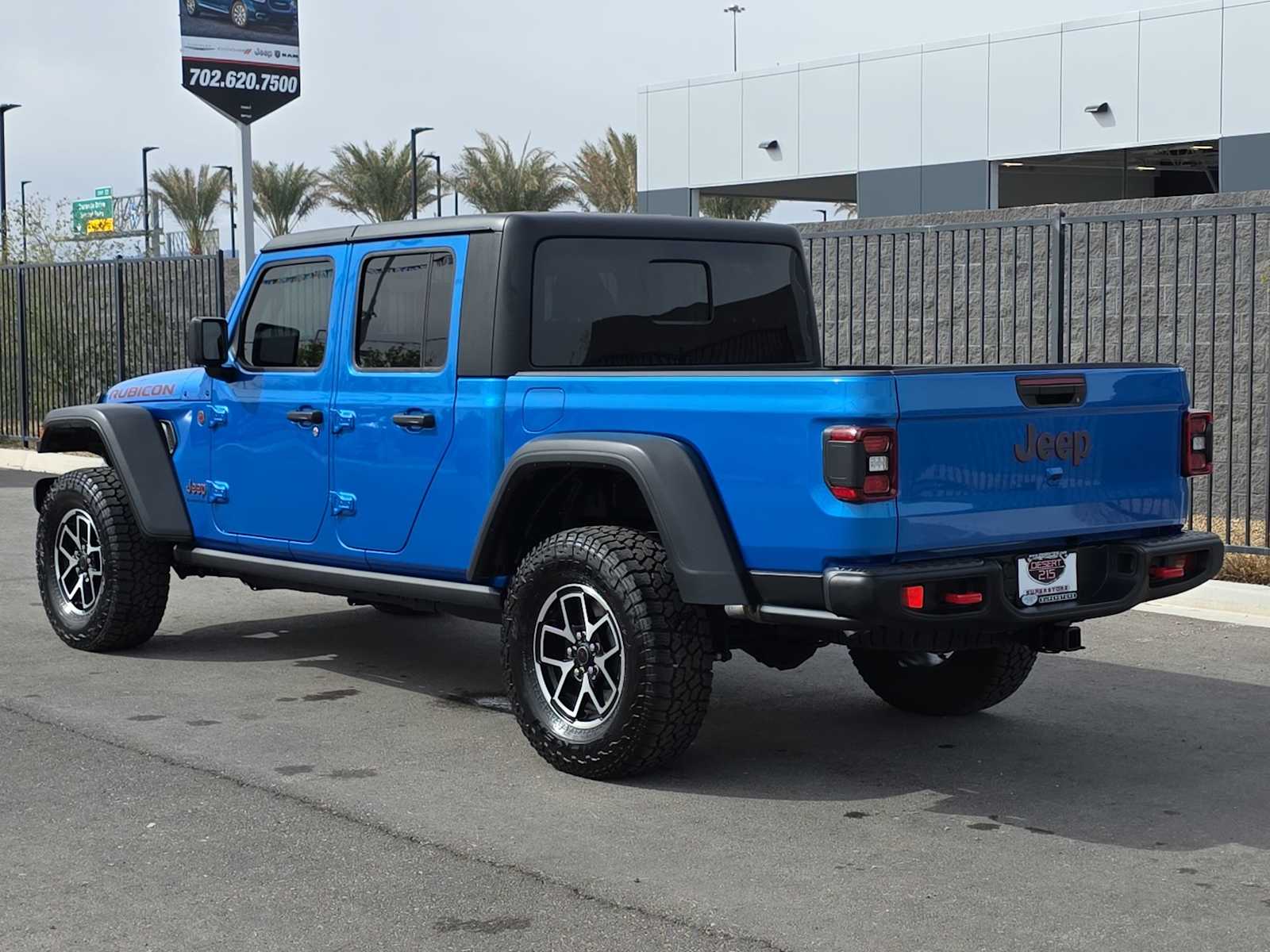 Thumbnail: 2024 Jeep Gladiator - 7