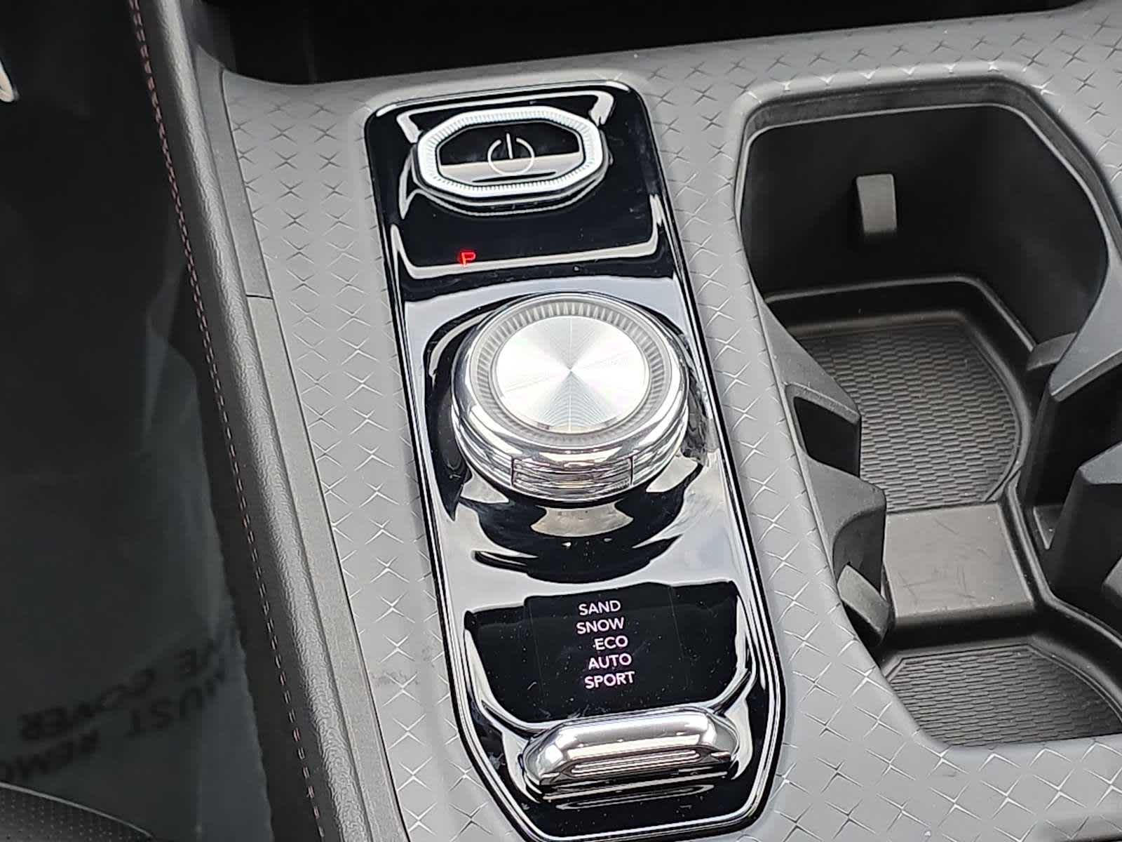 Thumbnail: 2025 Jeep Wagoneer S - 21