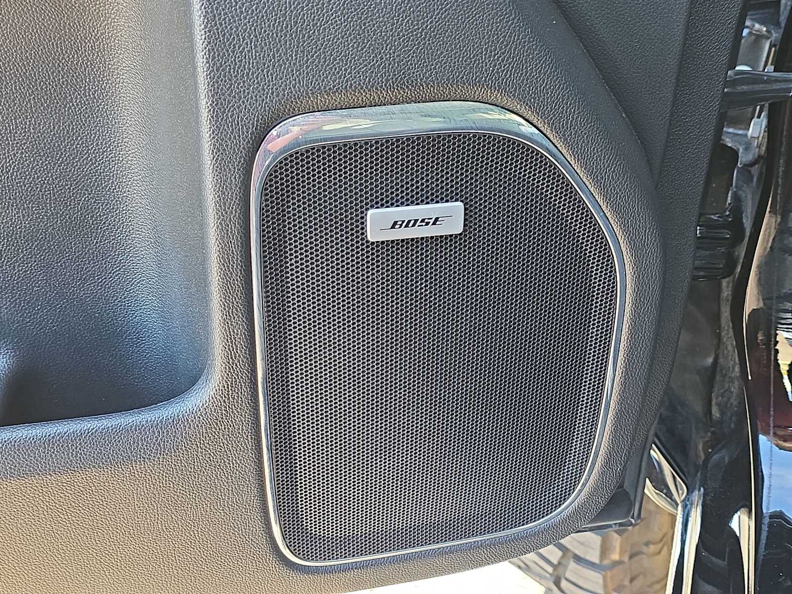 Thumbnail: 2019 Chevrolet Silverado 3500 - 30