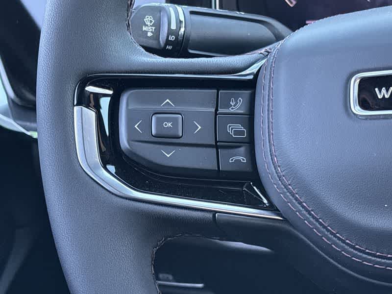 Thumbnail: 2025 Jeep Wagoneer S - 29