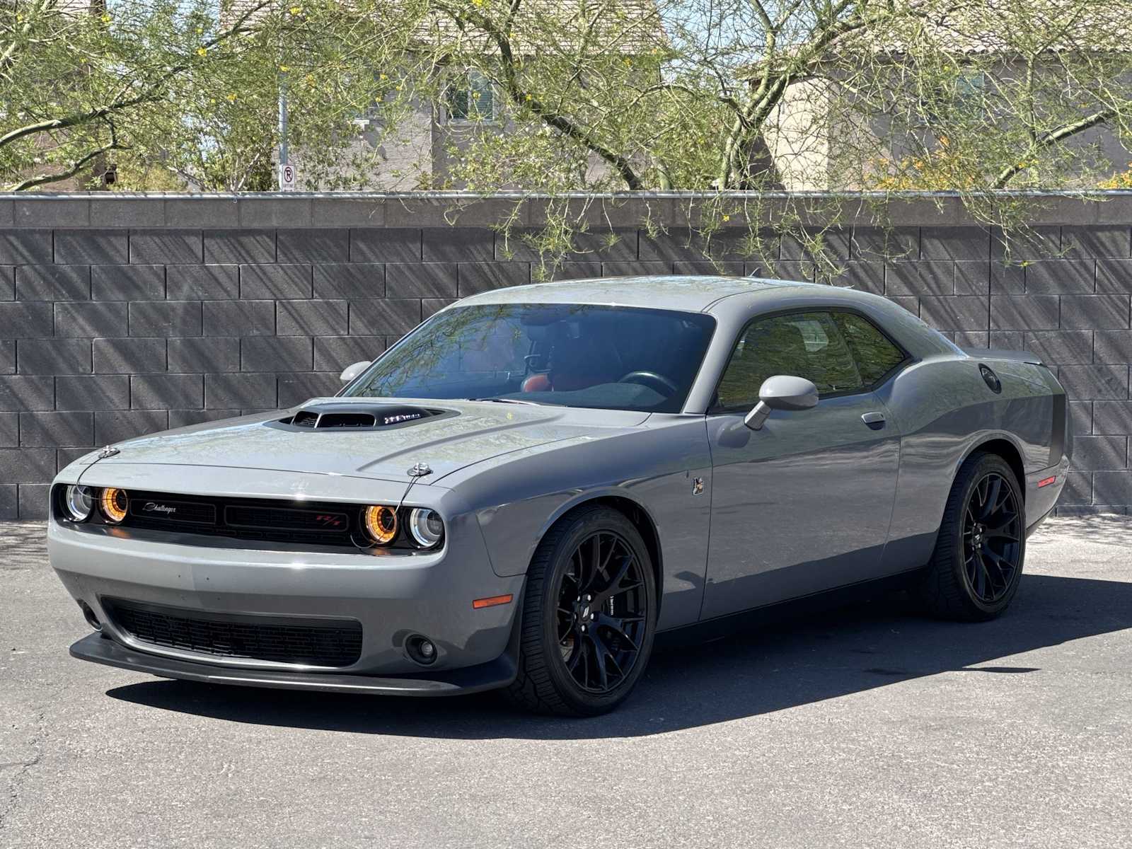 Thumbnail: 2017 Dodge Challenger - 4