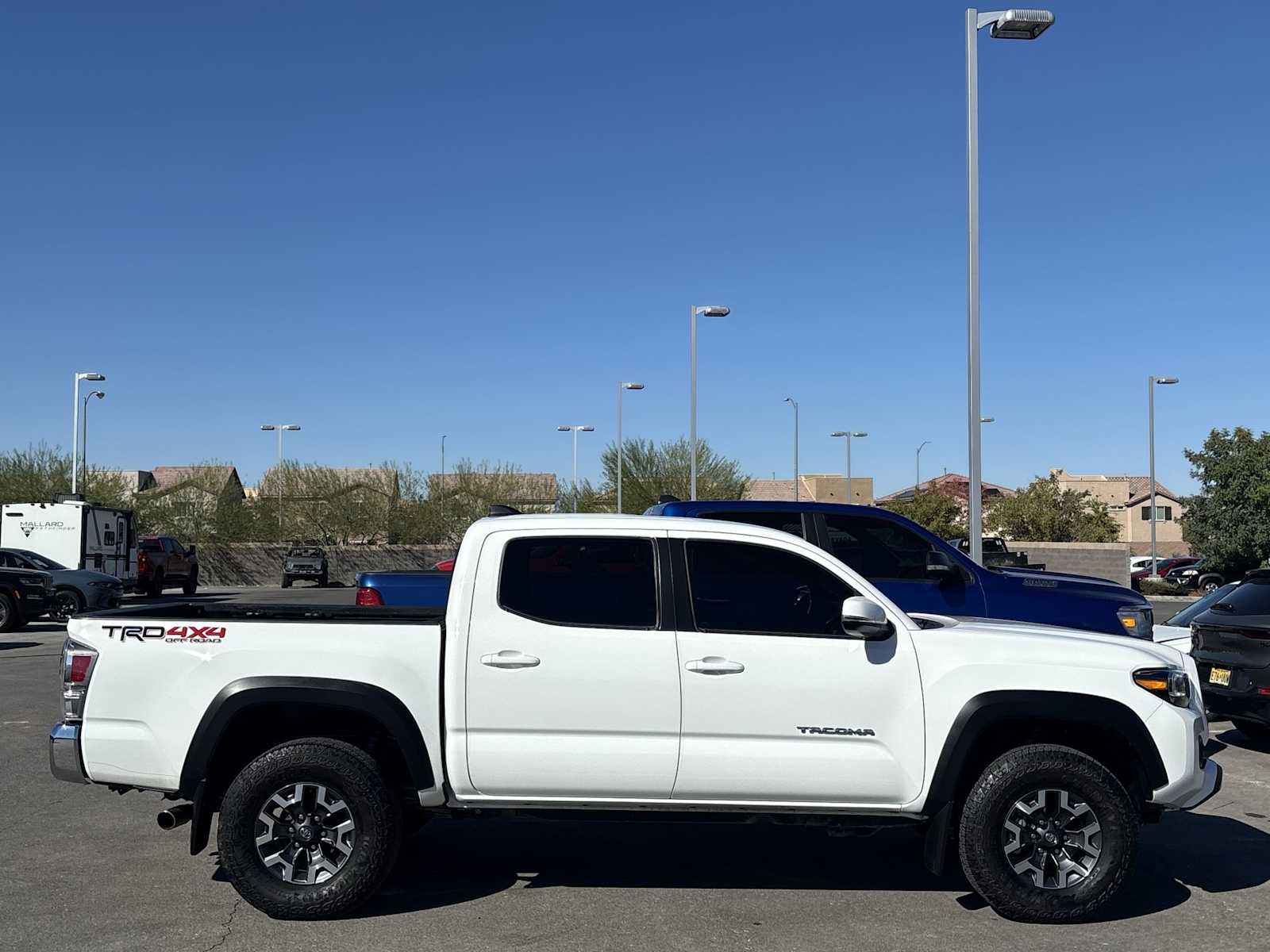 Thumbnail: 2023 Toyota Tacoma - 10