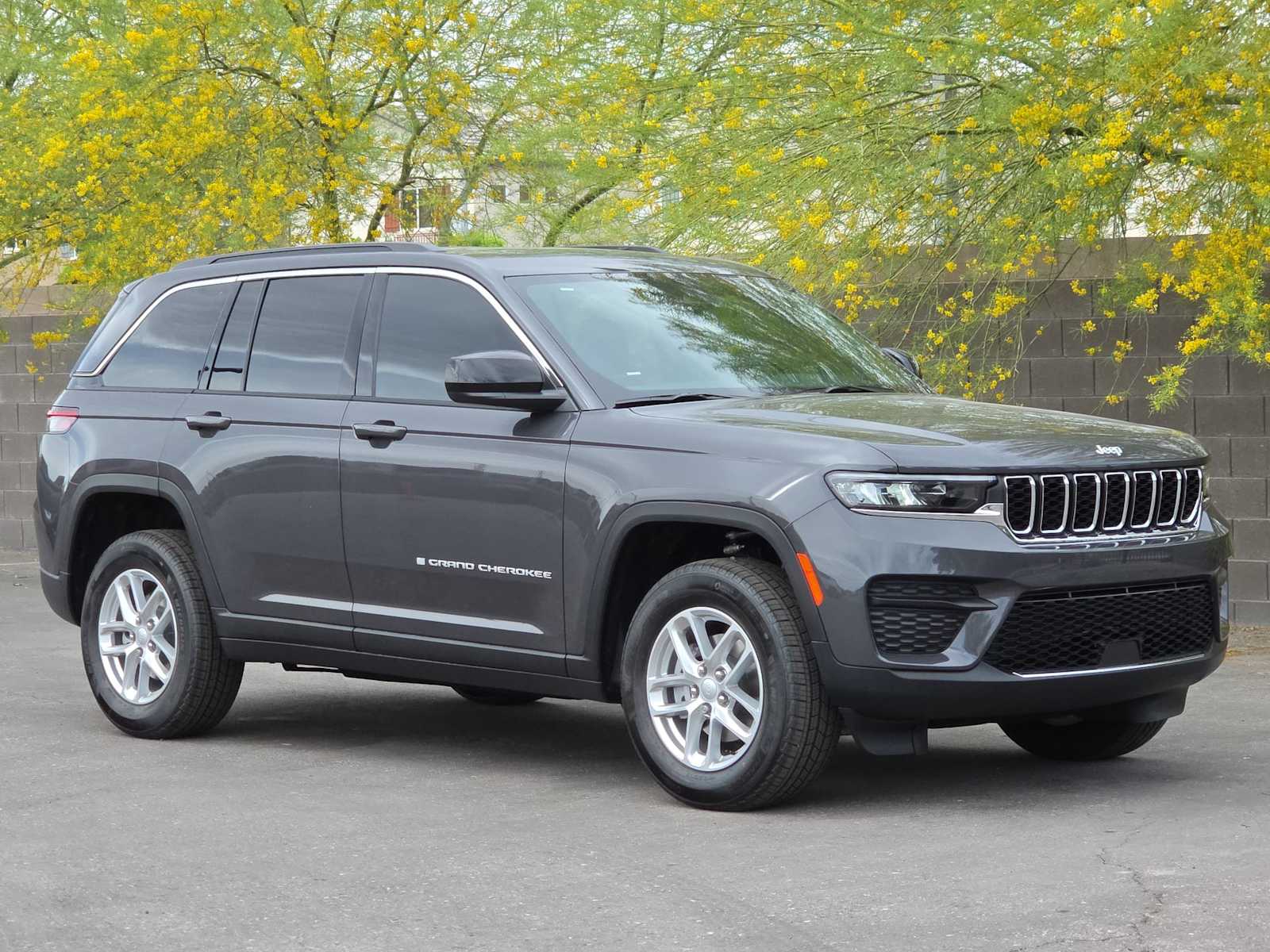 Thumbnail: 2026 Jeep Grand Cherokee - 2