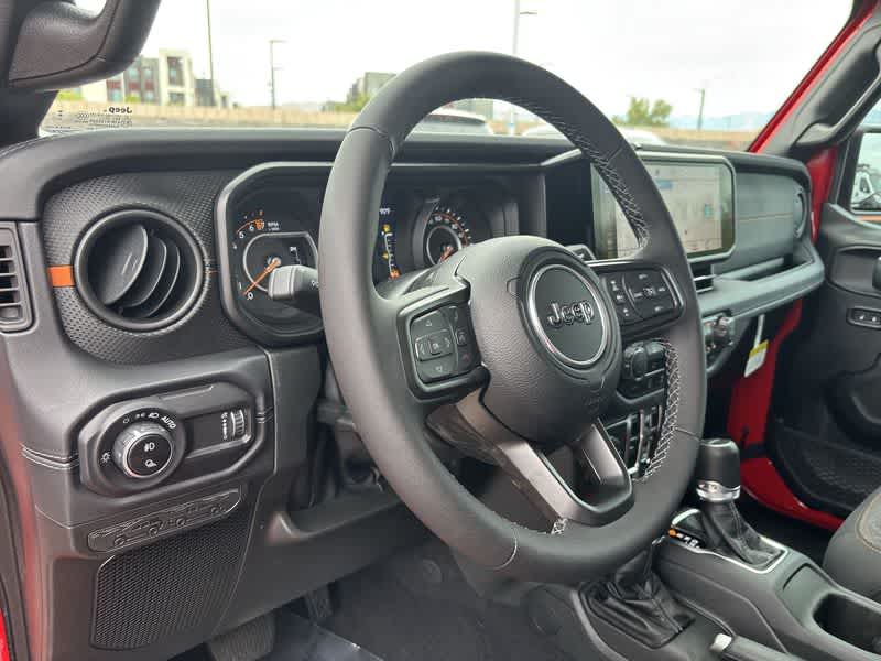 Thumbnail: 2025 Jeep Gladiator - 10