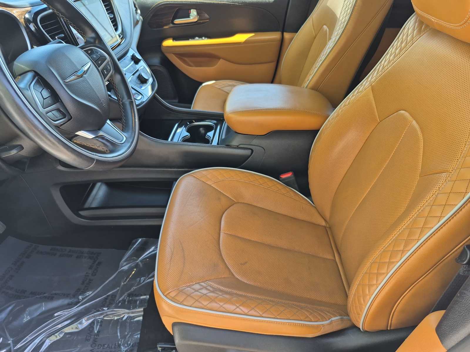 Thumbnail: 2021 Chrysler Pacifica - 15