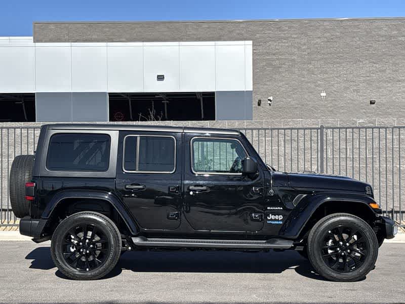 2021 Jeep Wrangler Unlimited Sahara 9
