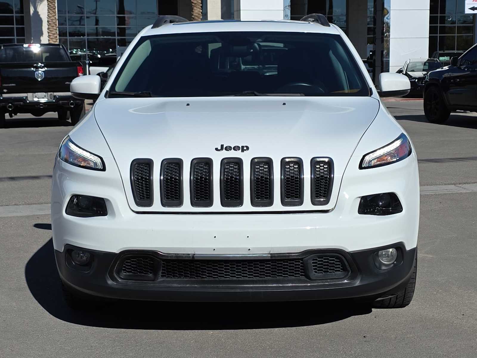 Thumbnail: 2017 Jeep Cherokee - 4