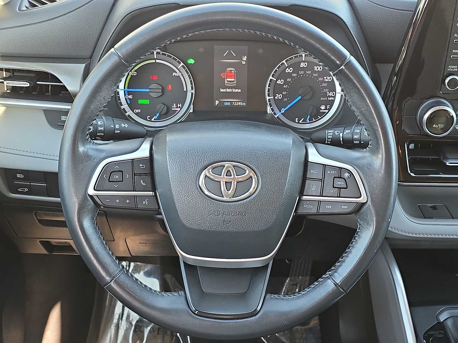 Thumbnail: 2022 Toyota Highlander - 19