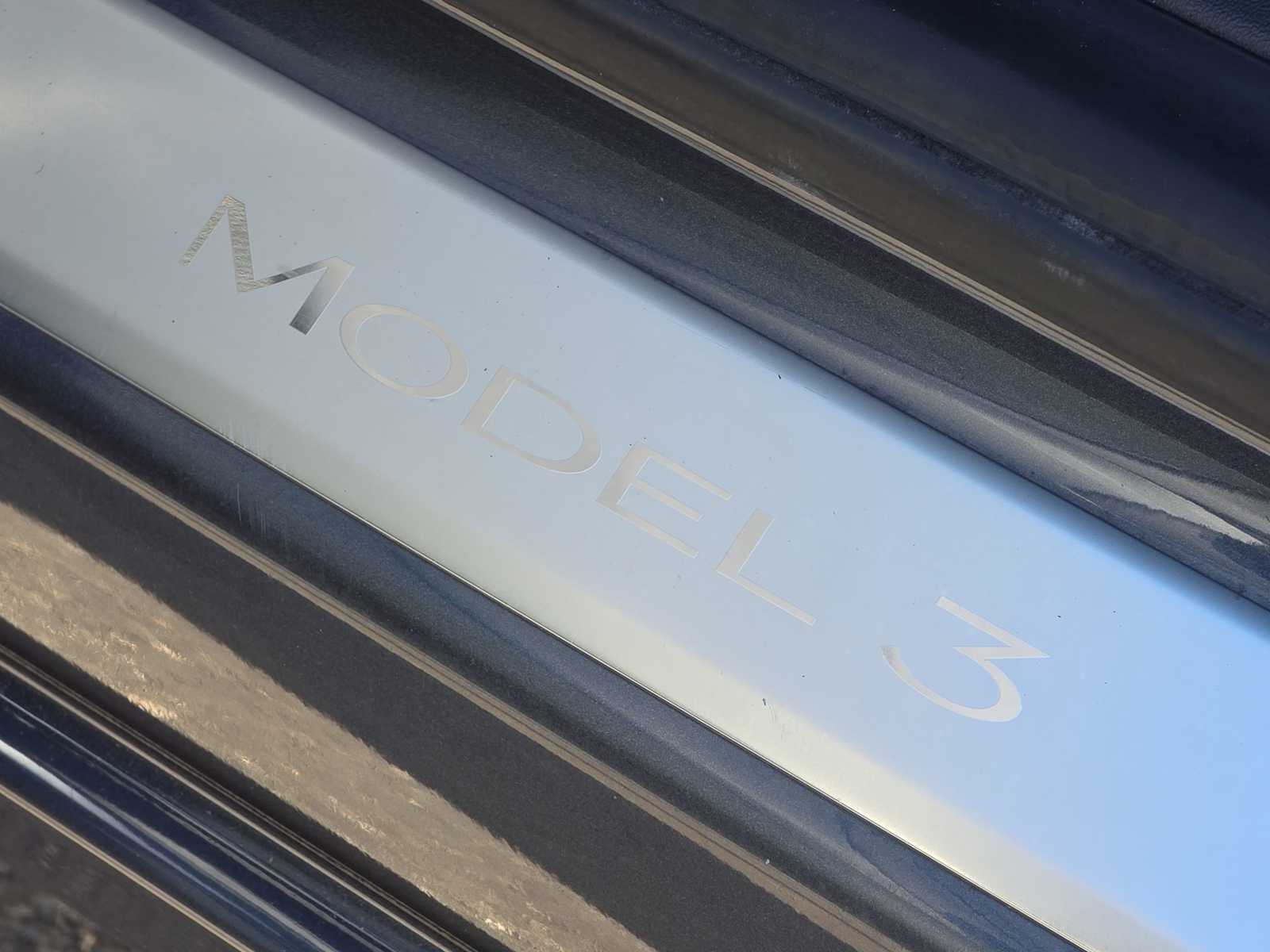 Thumbnail: 2020 Tesla Model 3 - 11