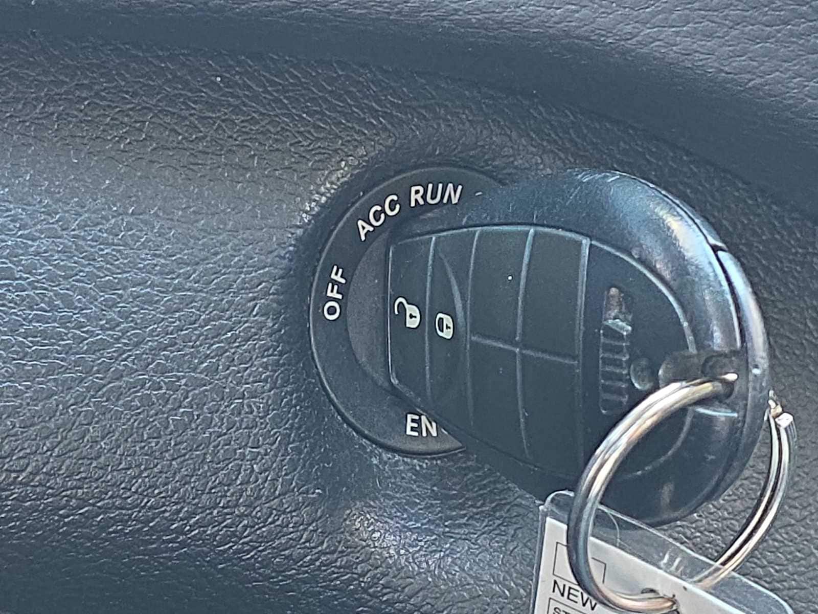 Thumbnail: 2017 Jeep Cherokee - 24