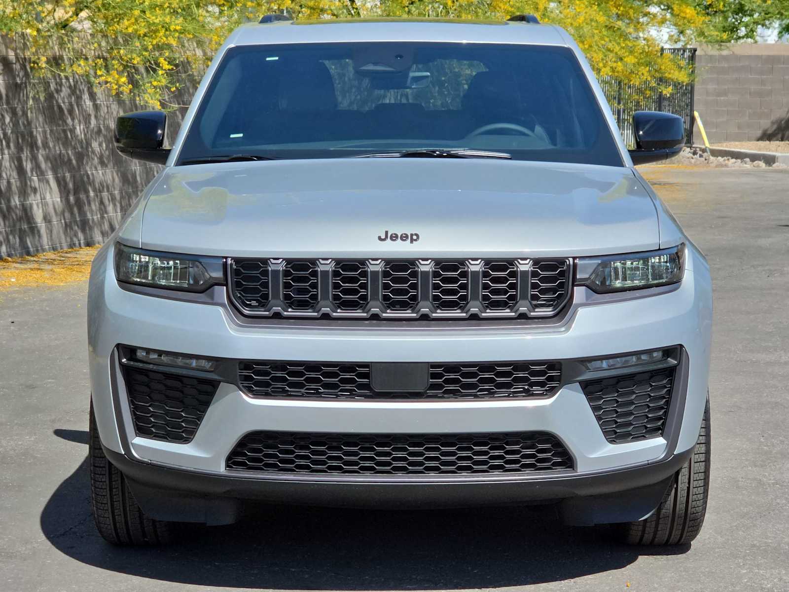 Thumbnail: 2026 Jeep Grand Cherokee - 4