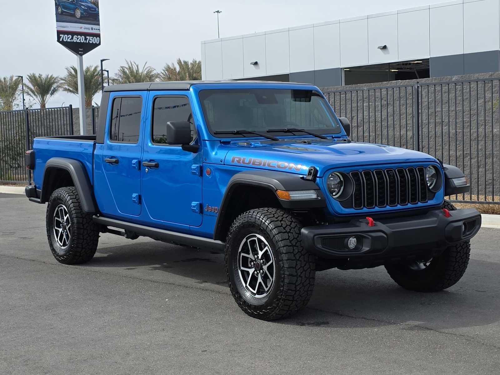 Thumbnail: 2024 Jeep Gladiator - 3