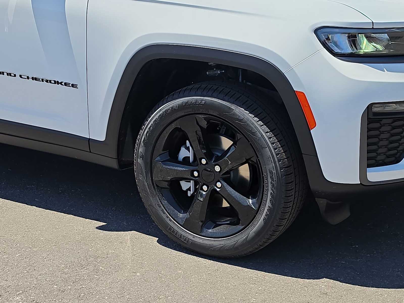 Thumbnail: 2026 Jeep Grand Cherokee - 12