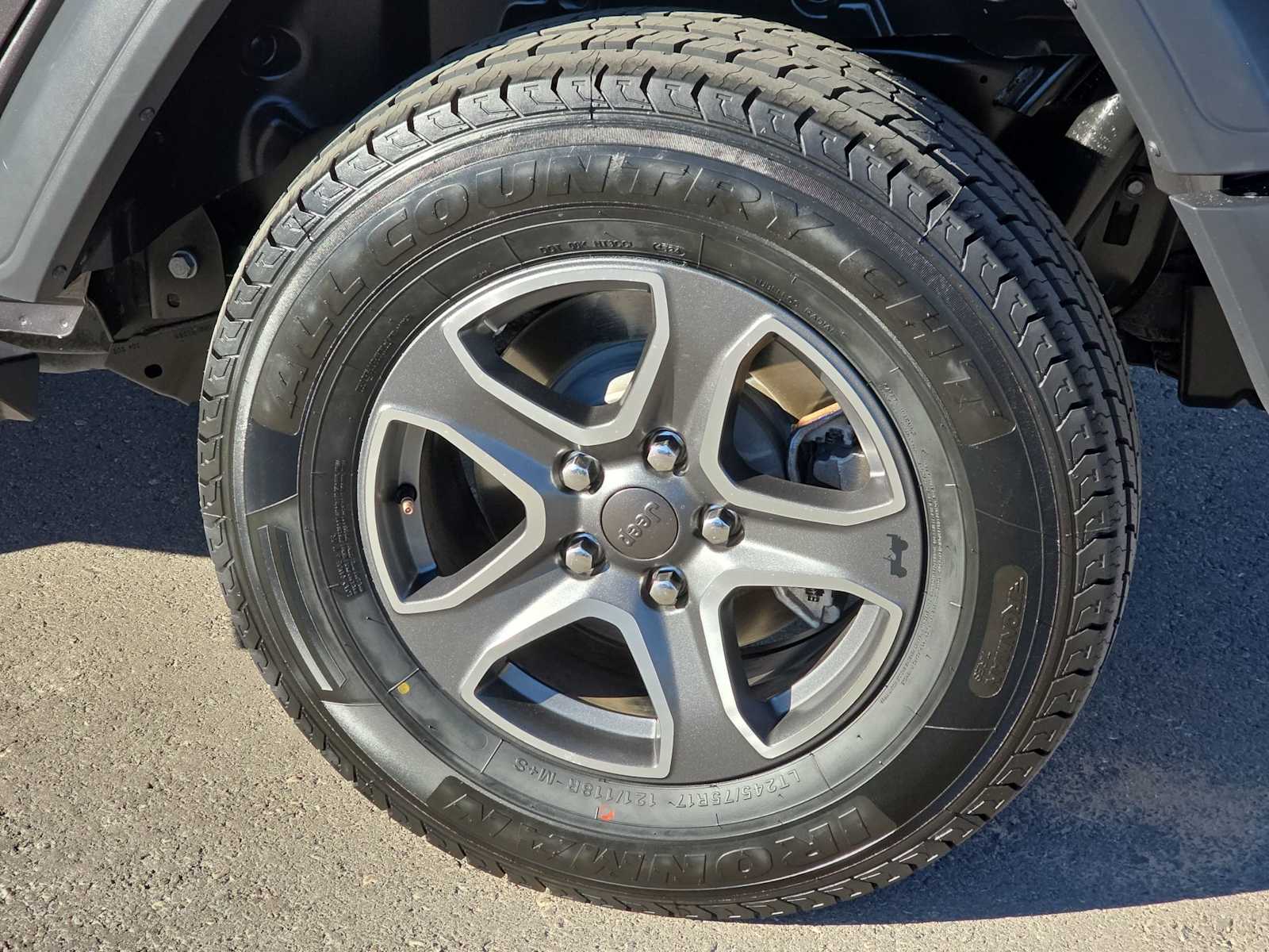 Thumbnail: 2020 Jeep Wrangler - 12