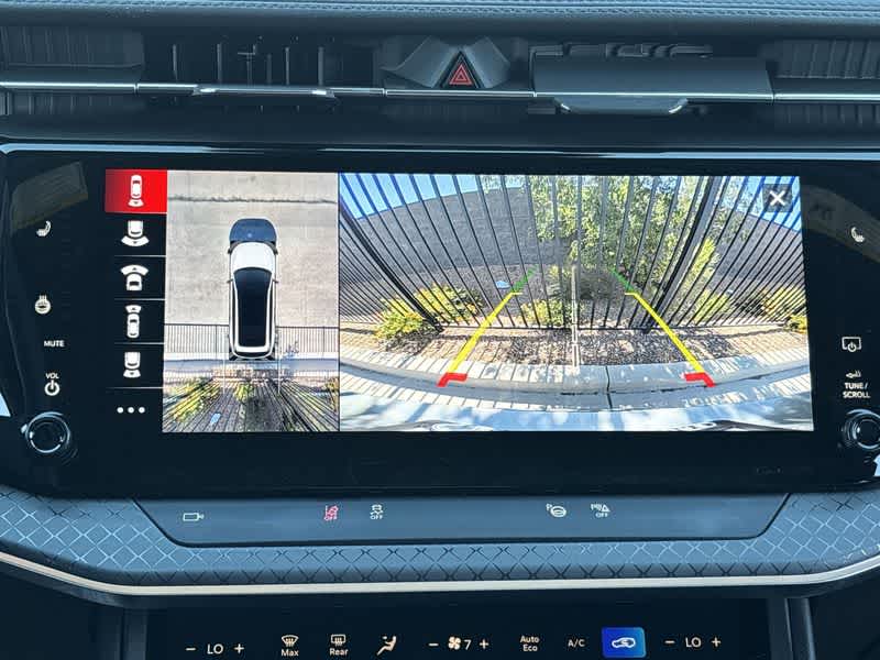 Thumbnail: 2025 Jeep Wagoneer S - 24