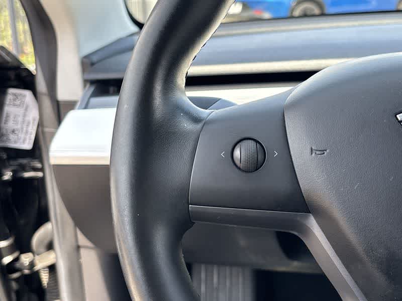 Thumbnail: 2018 Tesla Model 3 - 28