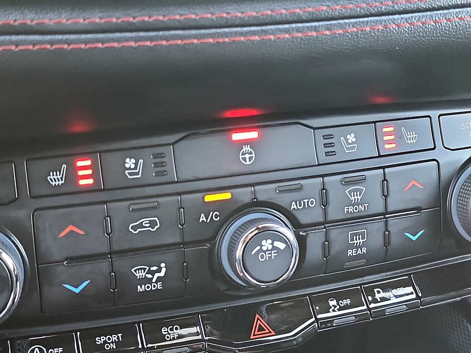 Thumbnail: 2023 Dodge Durango - 20