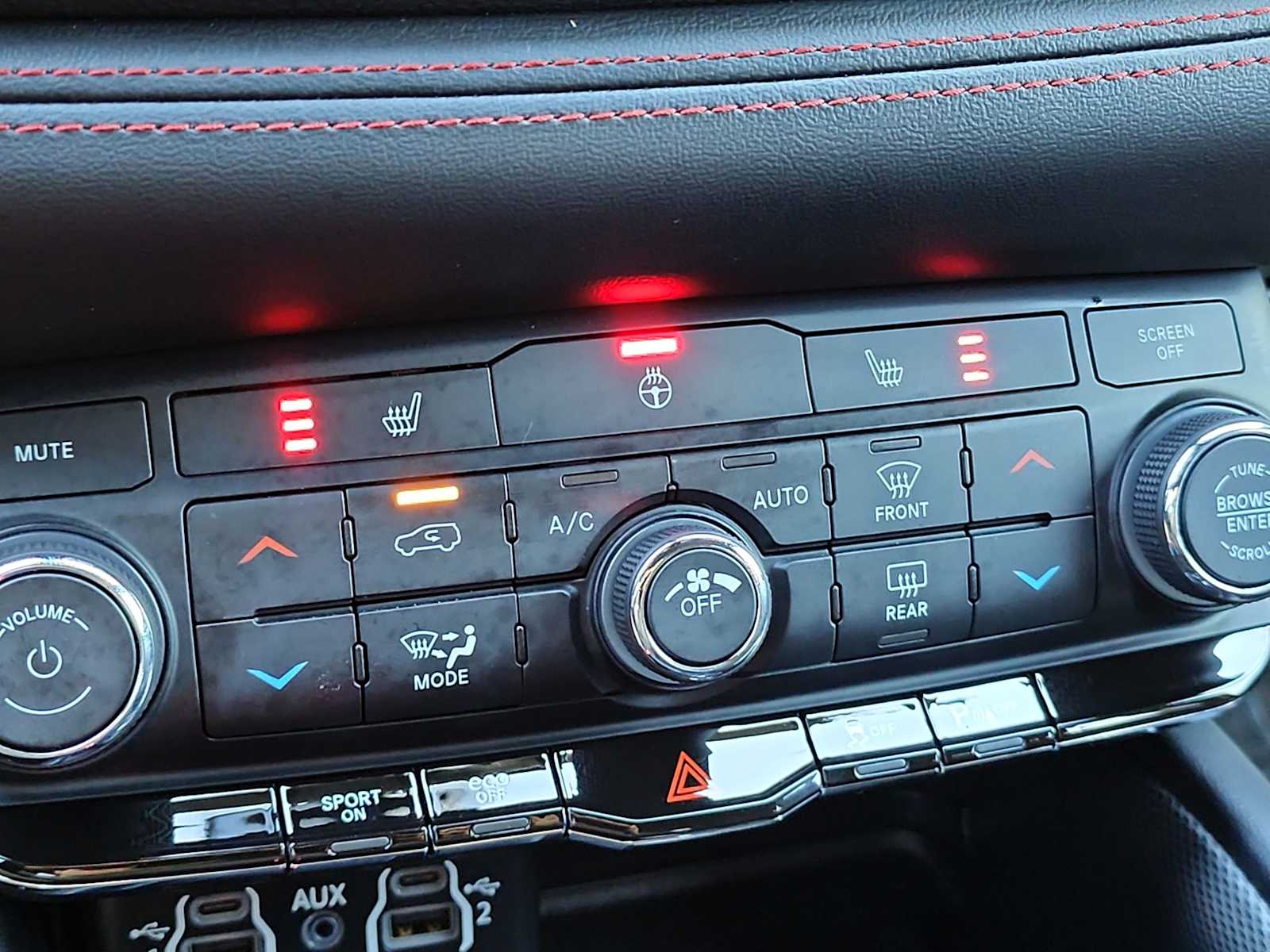 Thumbnail: 2025 Dodge Durango - 29