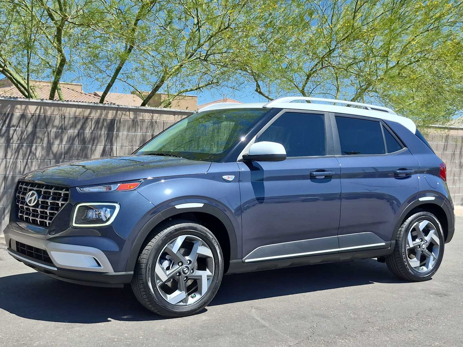 Thumbnail: 2024 Hyundai Venue - 5