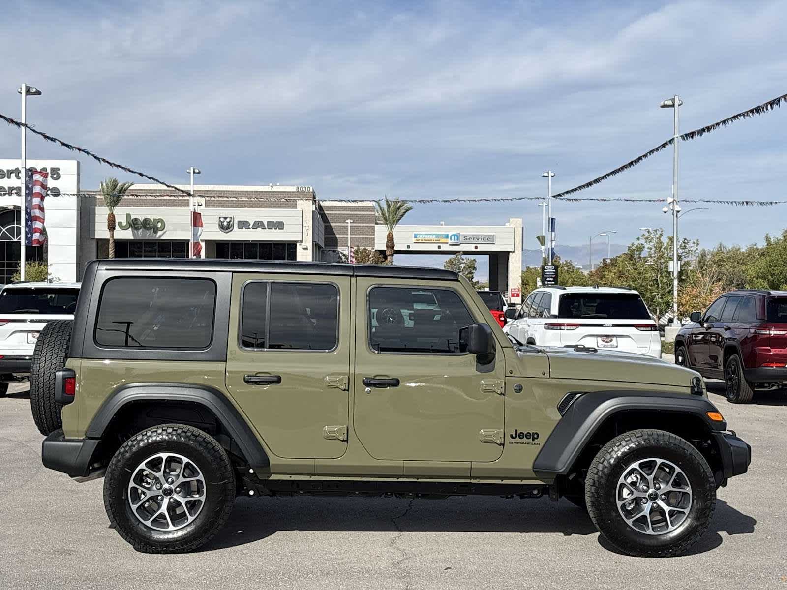 Thumbnail: 2026 Jeep Wrangler - 9