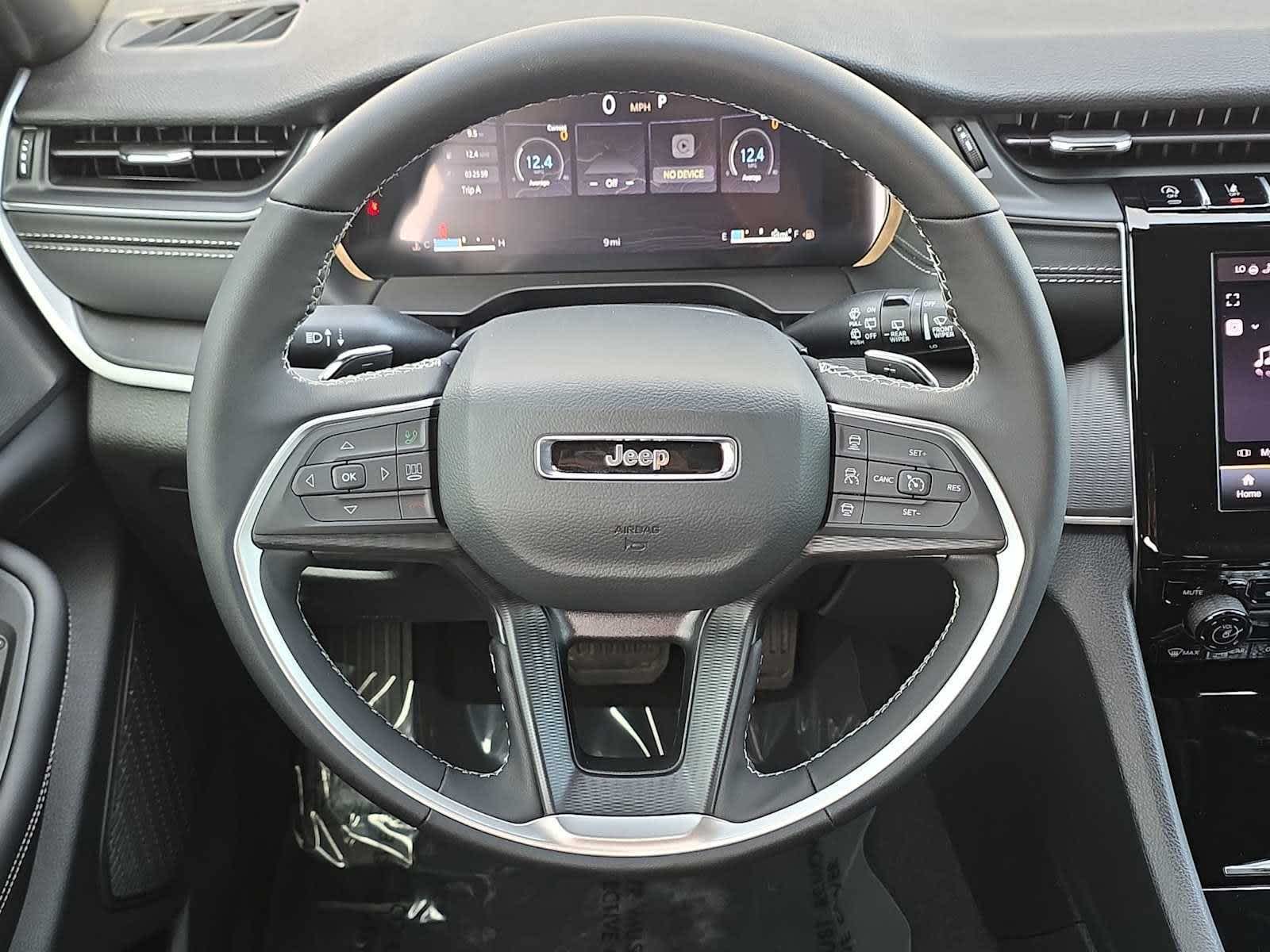 Thumbnail: 2026 Jeep Grand Cherokee - 3