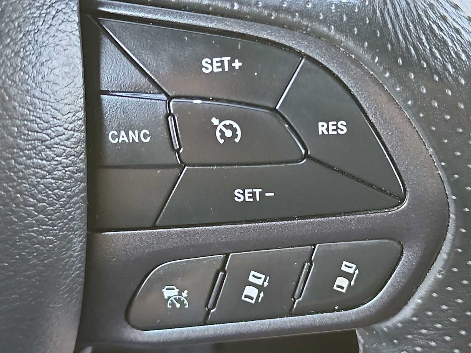 Thumbnail: 2023 Dodge Durango - 19