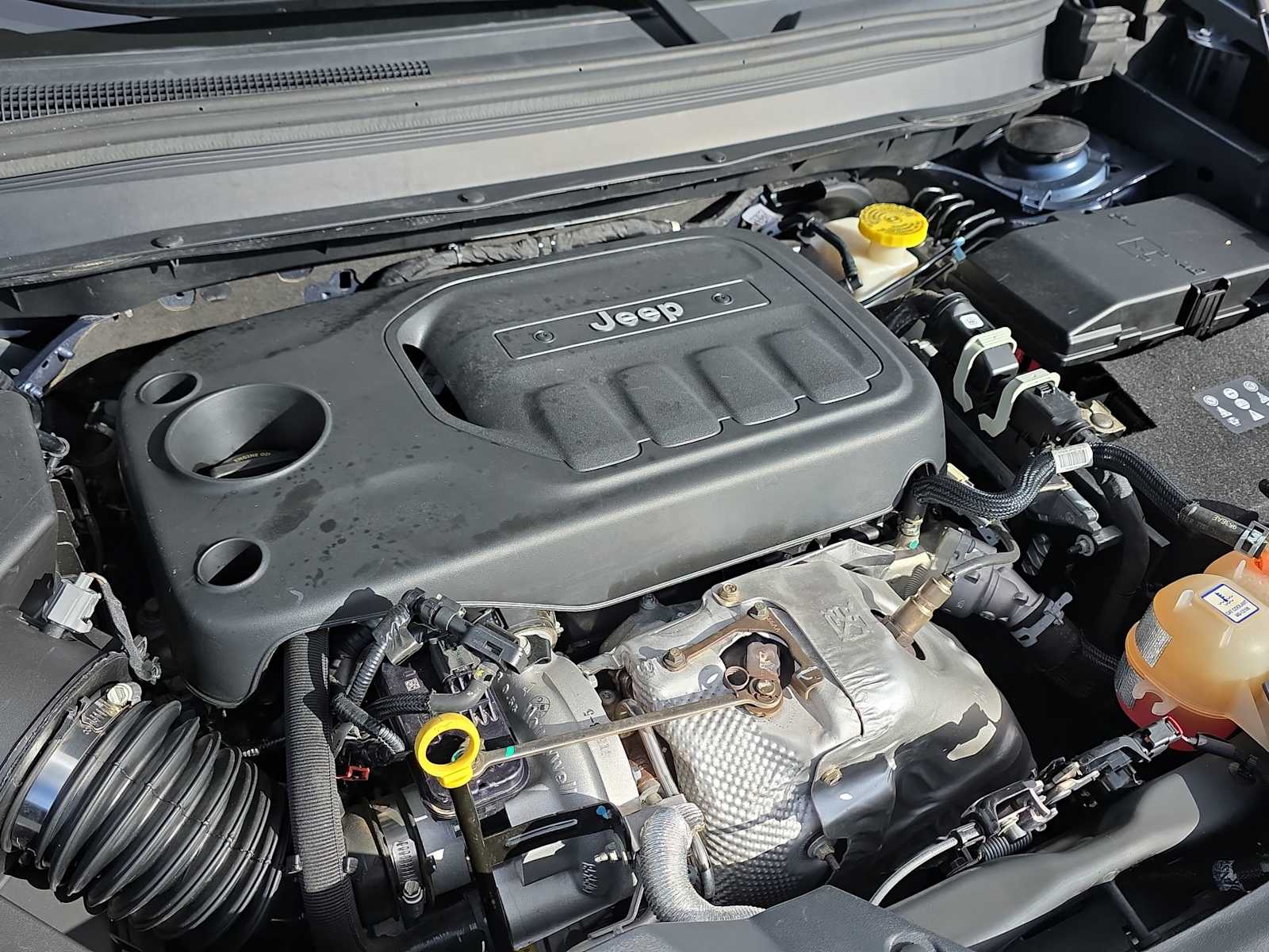 Thumbnail: 2021 Jeep Cherokee - 13