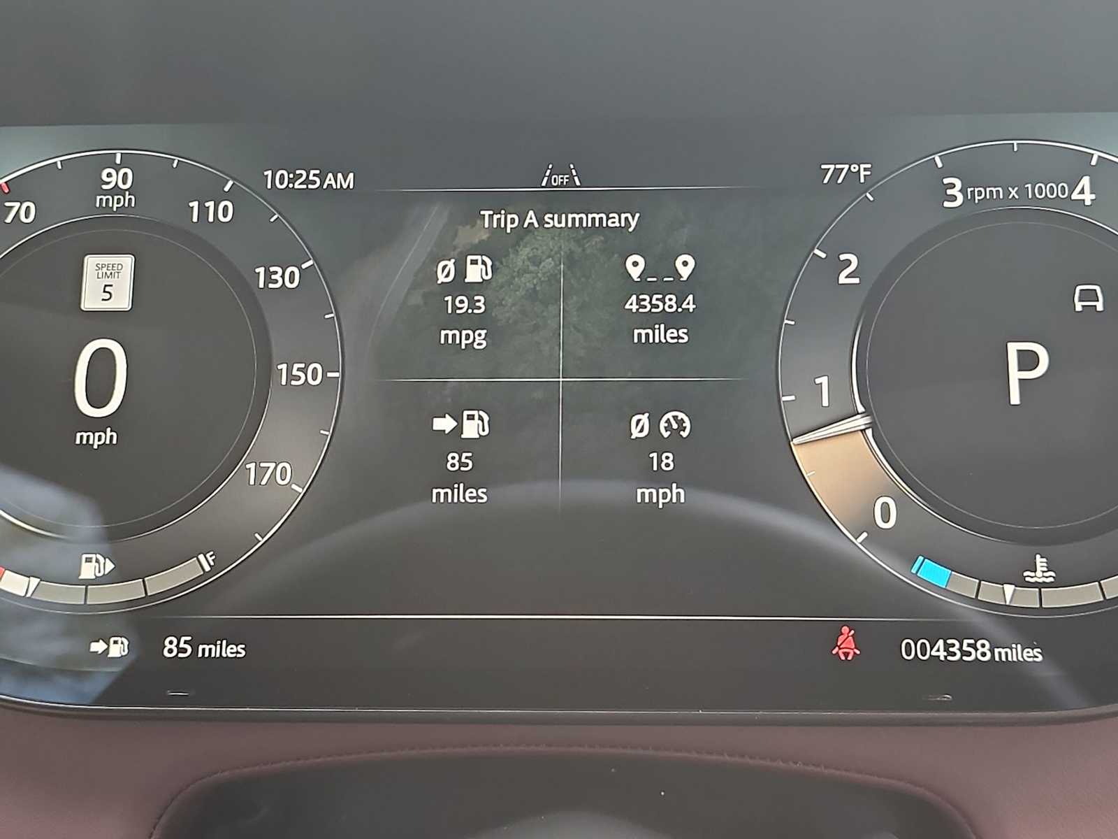 Thumbnail: 2025 Land Rover Range Rover - 22