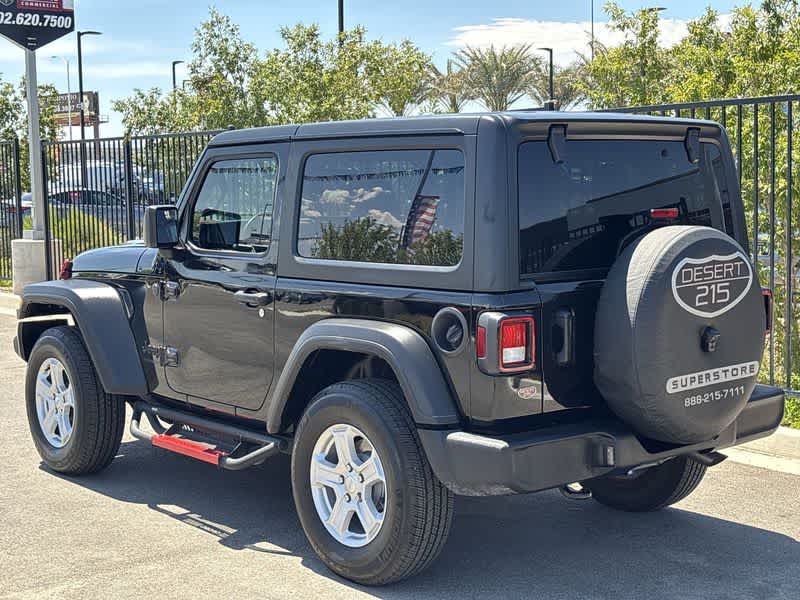 Thumbnail: 2022 Jeep Wrangler - 6
