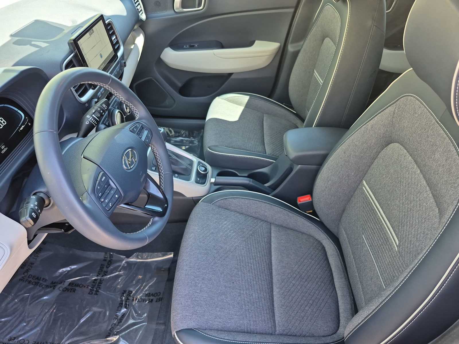 Thumbnail: 2024 Hyundai Venue - 15