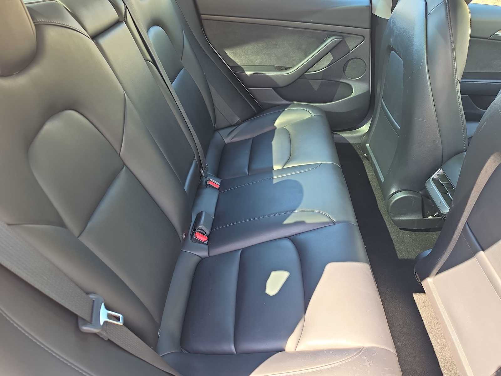 Thumbnail: 2023 Tesla Model 3 - 13